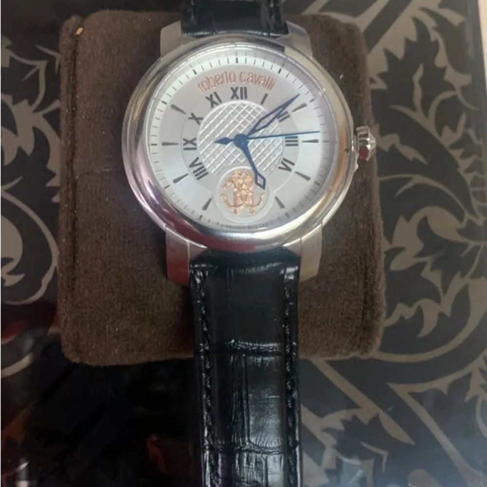 Silver Dial Black Leather Strap Men's Watch